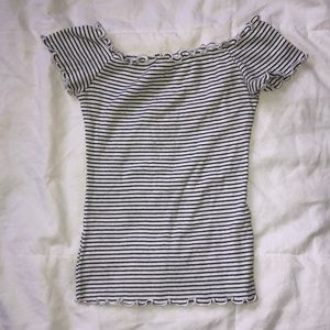 Off the shoulder short sleeve